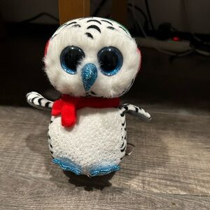 TY Beanie Boos-NESTER the Christmas Holiday Owl.Approximately 9 ".Tush tag only.
